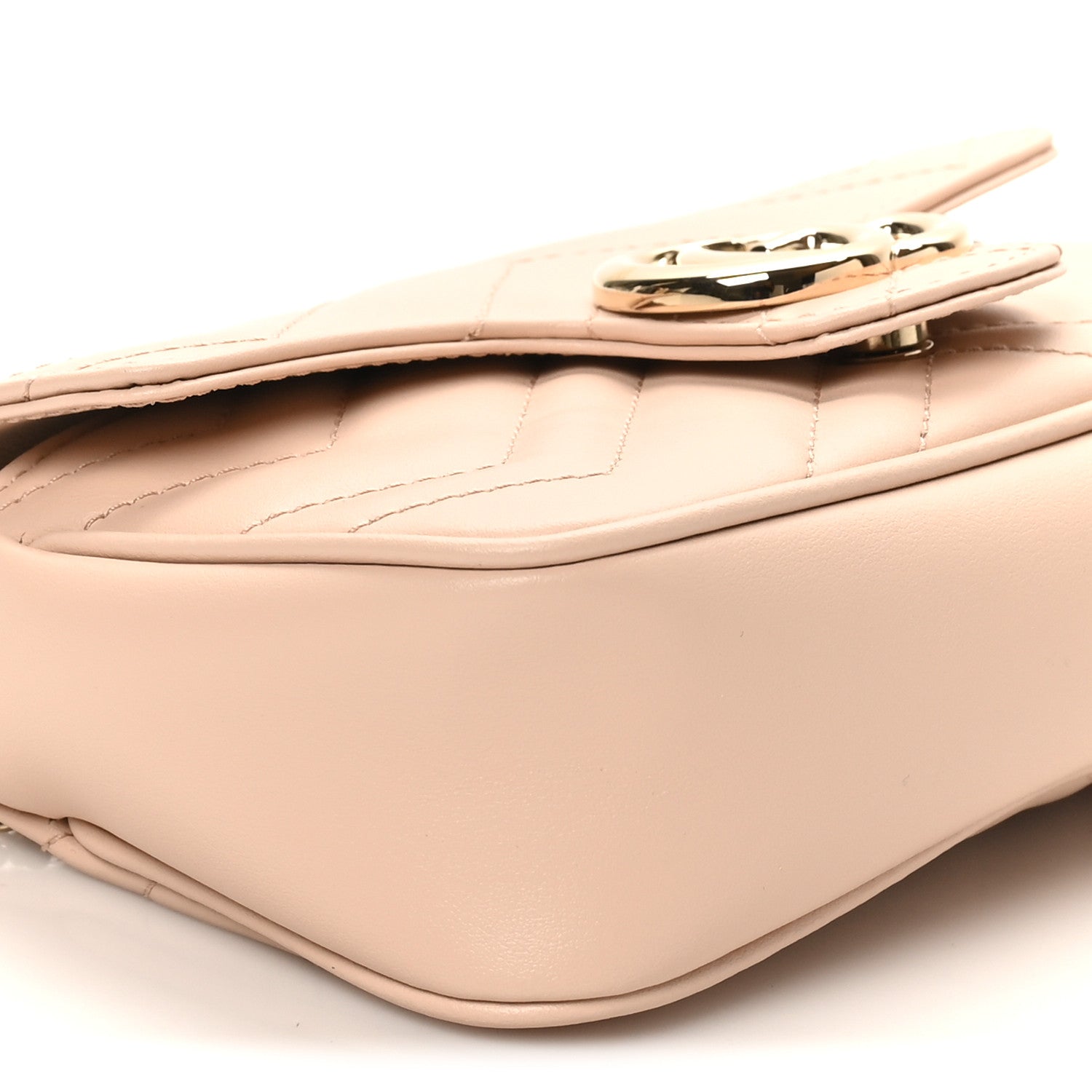 Calfskin Matelasse Super Mini GG Marmont Shoulder Bag Porcelain Rose