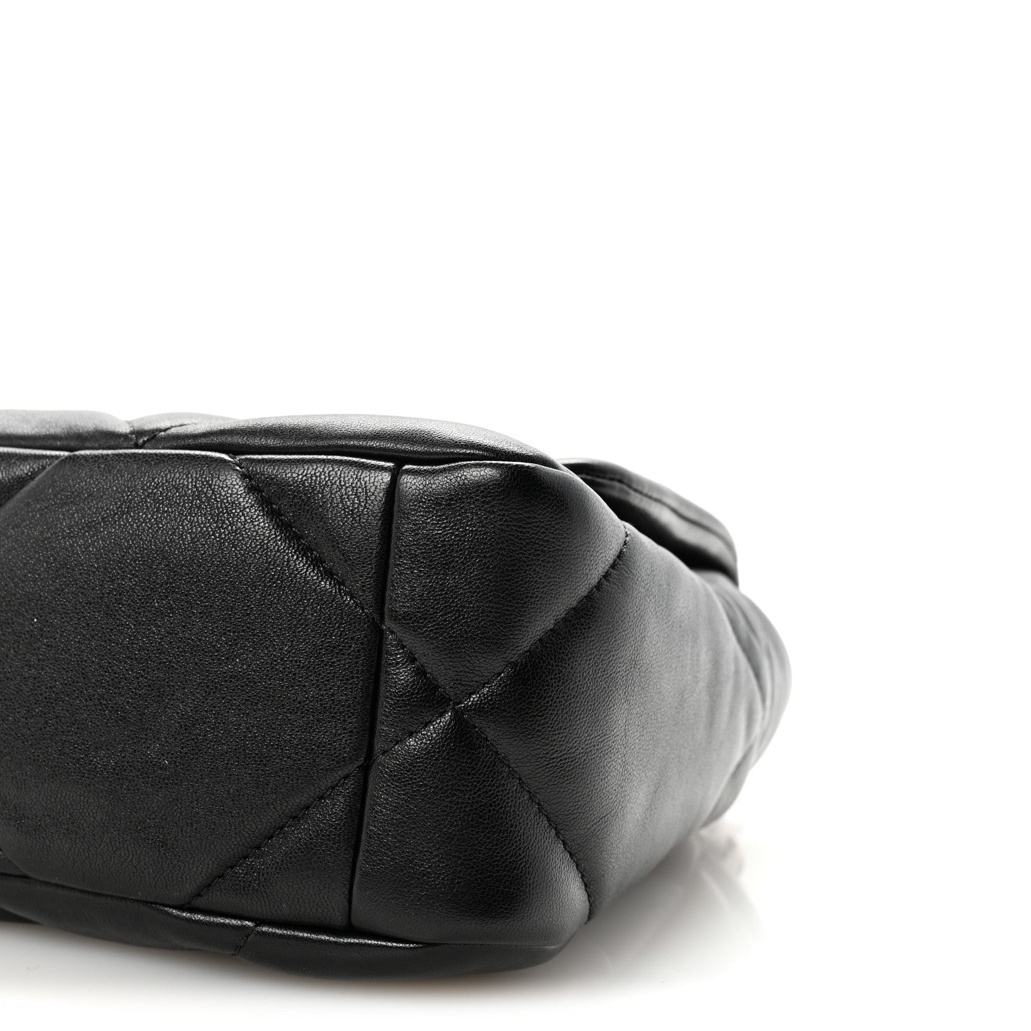 Lambskin Quilted Medium Chanel 19 Flap Black