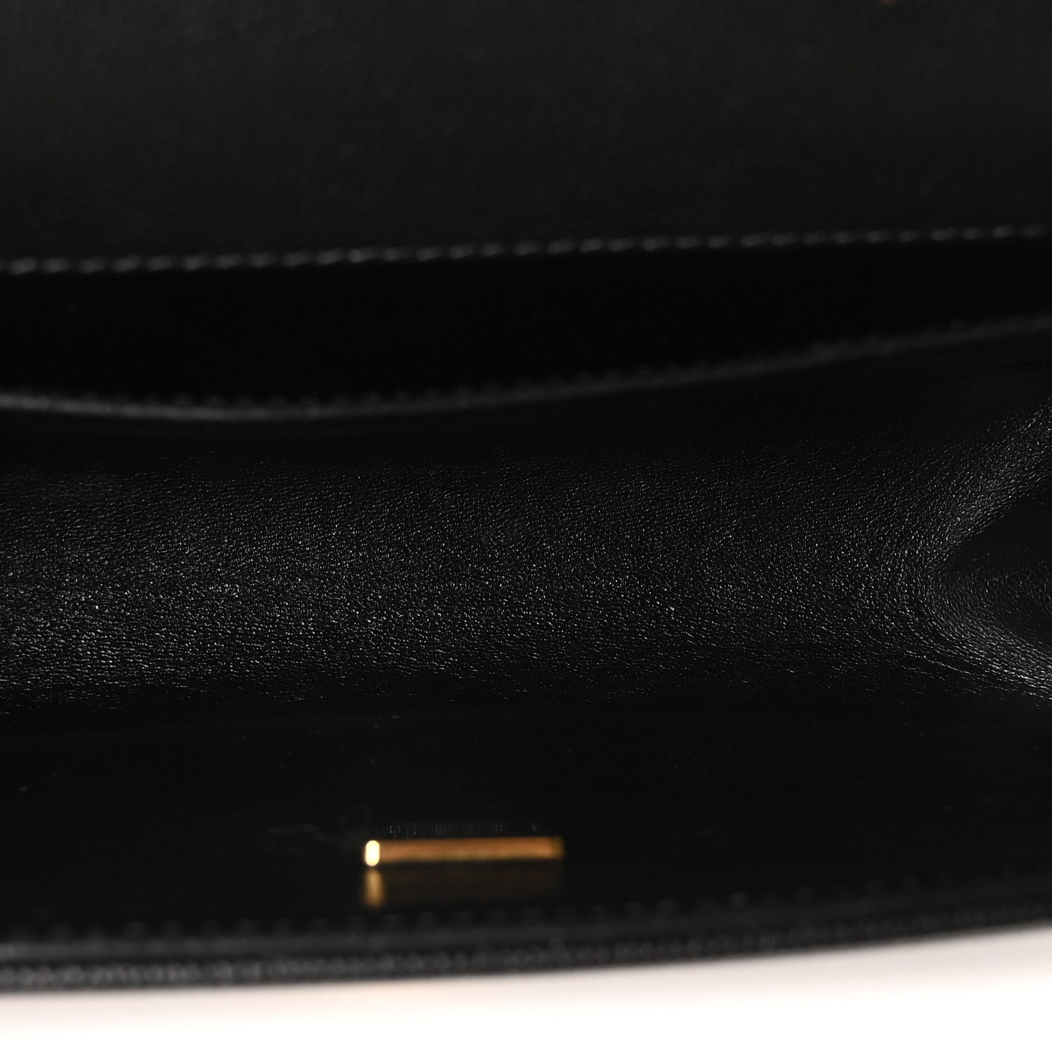 Caviar Quilted Medium Boy Flap Black