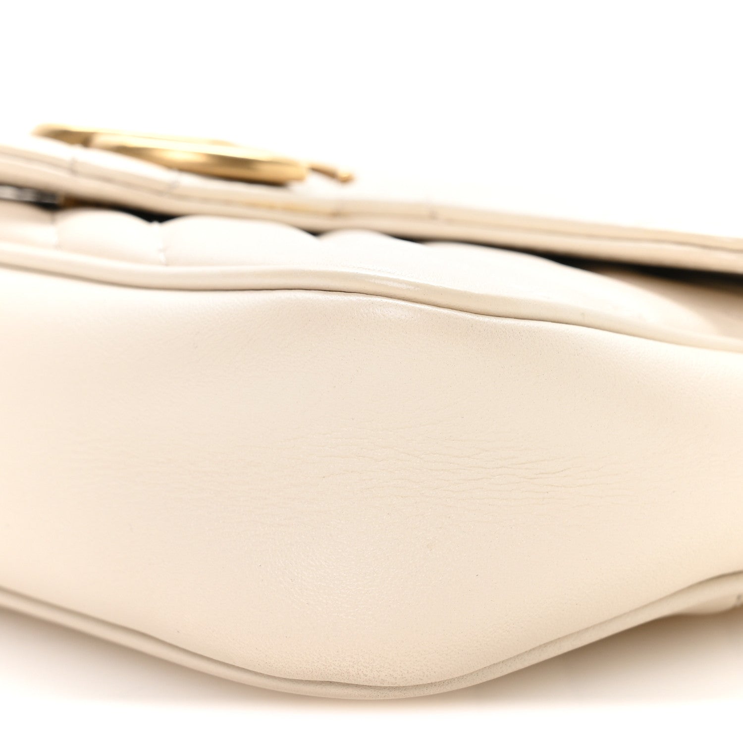 Calfskin Matelasse Super Mini GG Marmont Shoulder Bag White