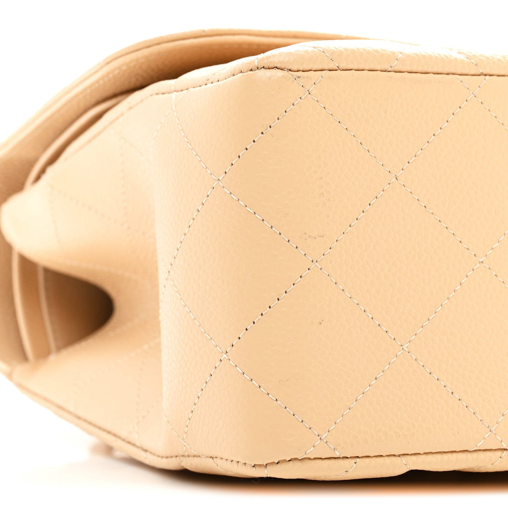 Caviar Quilted Jumbo Double Flap Beige Clair