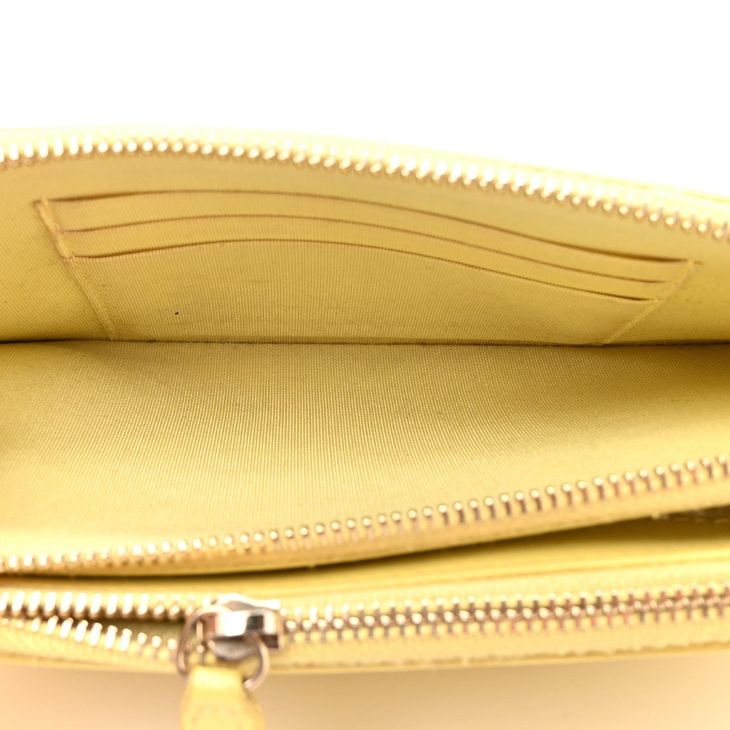 Caviar Quilted CC Filigree Clutch With Chain Yellow