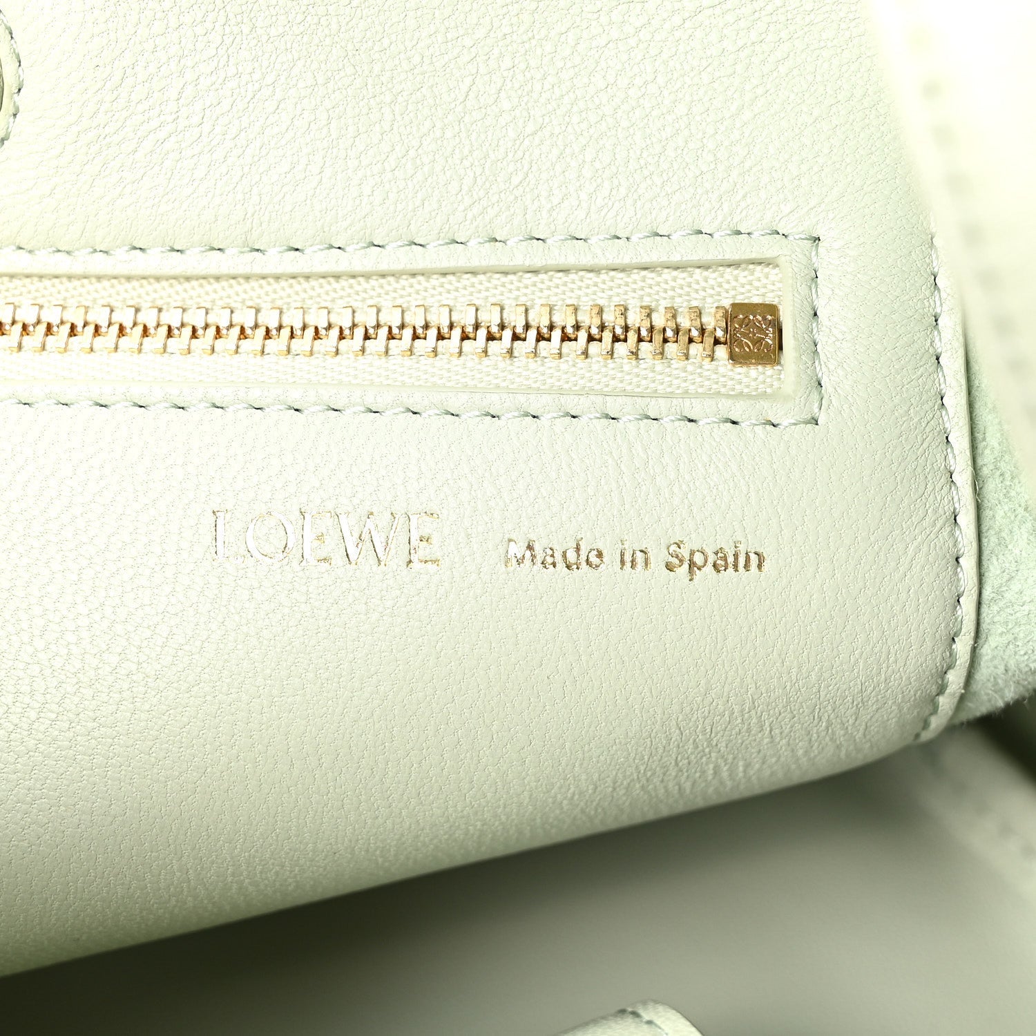 Mellow Nappa Lambskin Small Squeeze Bag Spring Jade