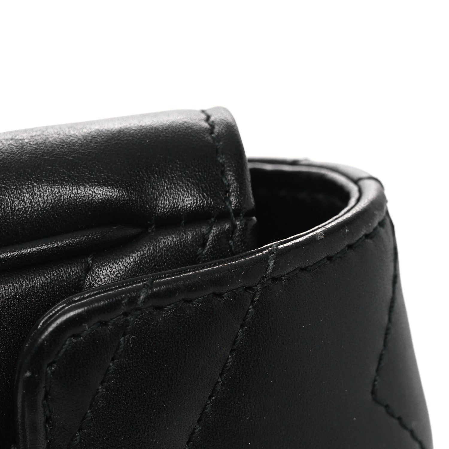 Calfskin Matelasse Super Mini GG Marmont Shoulder Bag Black