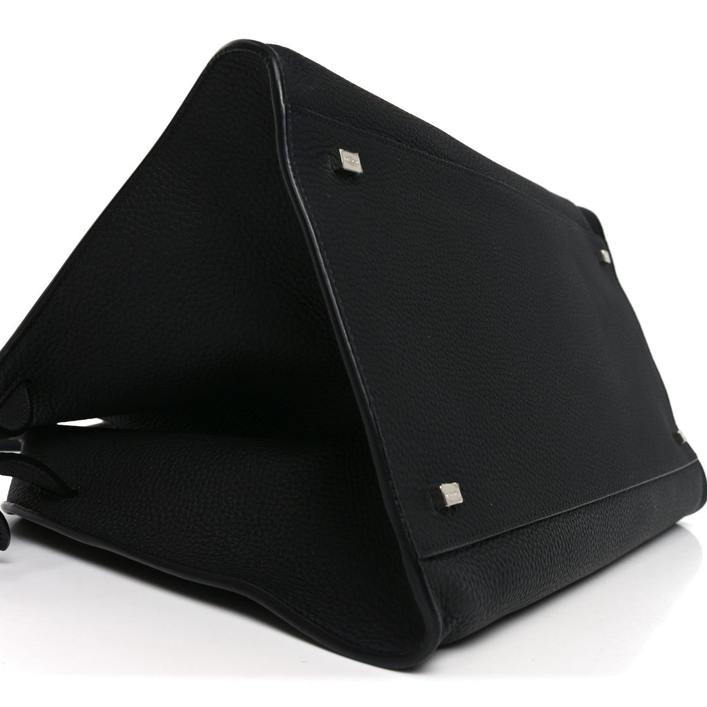 Matte Grained Calfskin Soft Margaux 15 Black