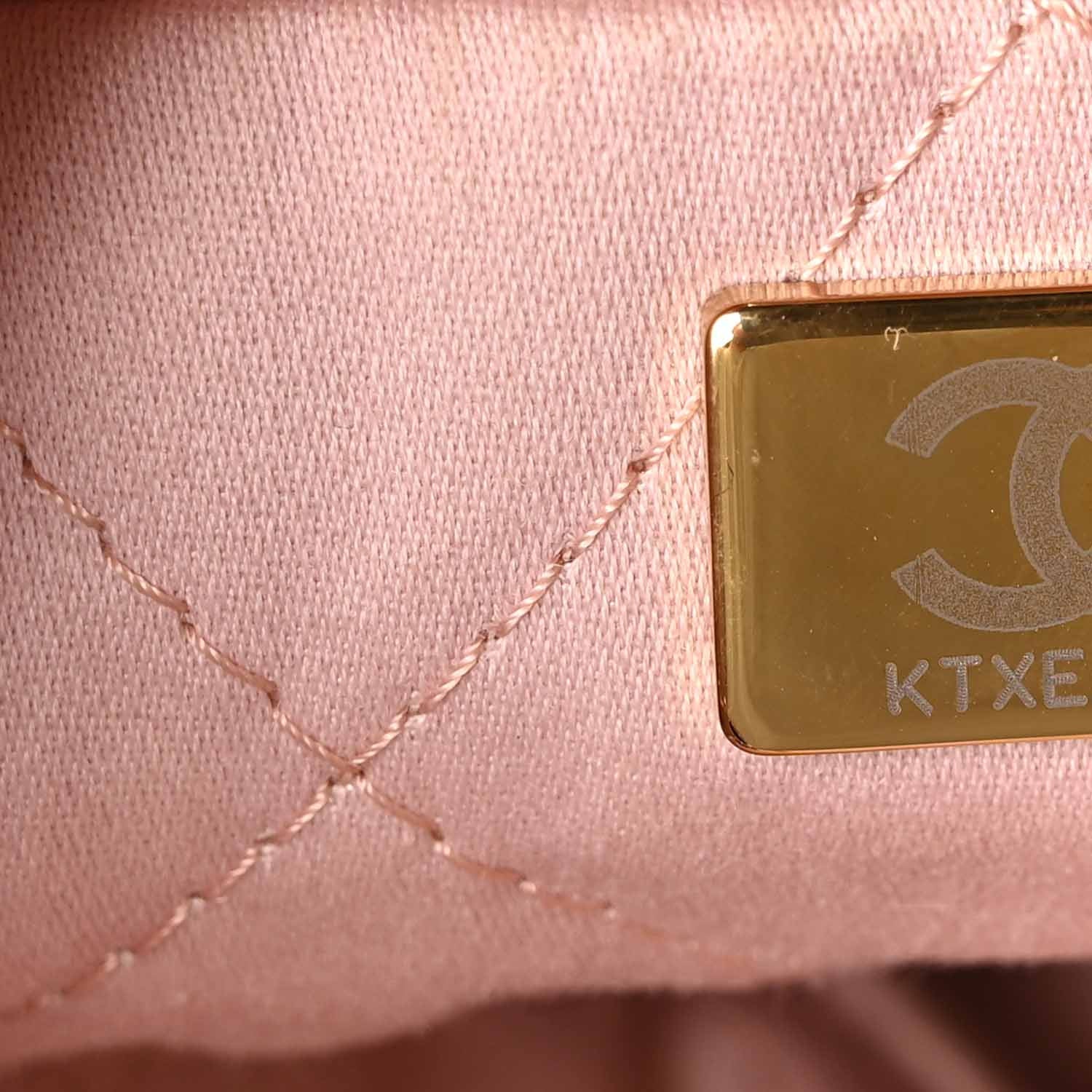 Shiny Calfskin Quilted Mini Chanel 22 Light Pink