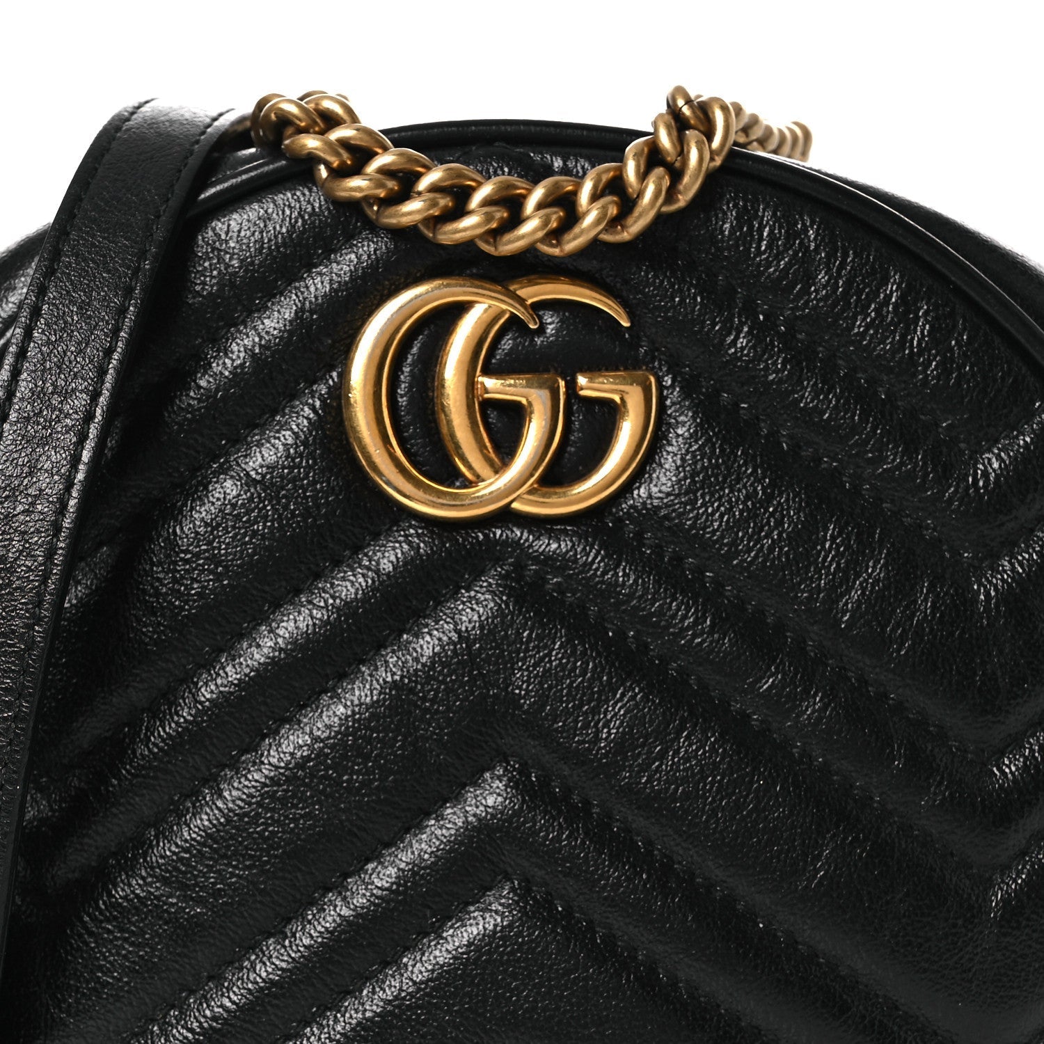 Azalea Calfskin Matelasse Heart Mini GG Marmont Round Shoulder Bag Black