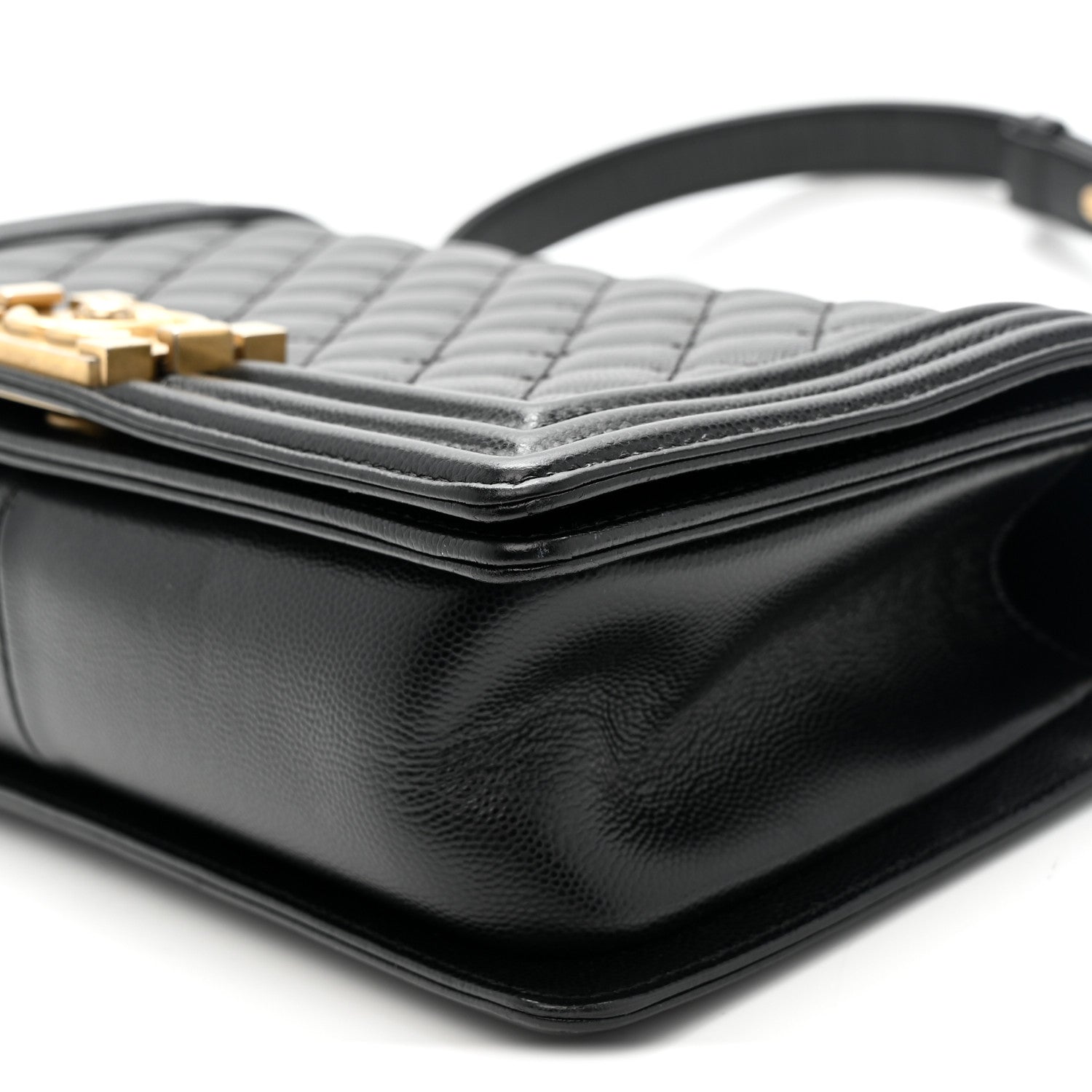 Caviar Quilted Medium Boy Flap Black