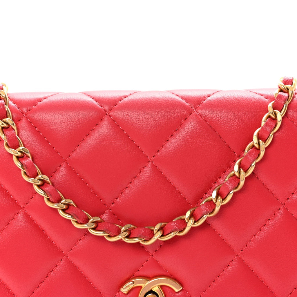 Lambskin Quilted CC Pearl Crush Wallet on Chain WOC Red