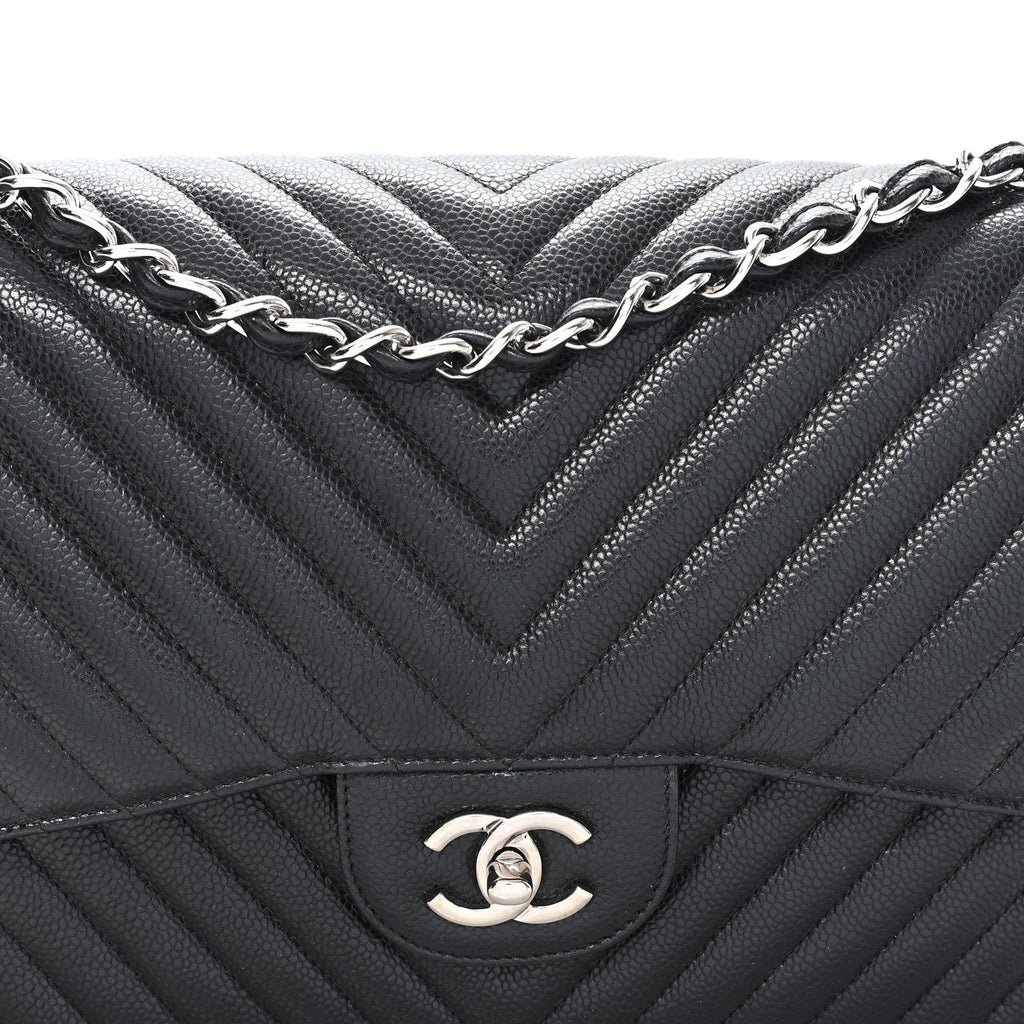 Caviar Chevron Quilted Jumbo Double Flap Black