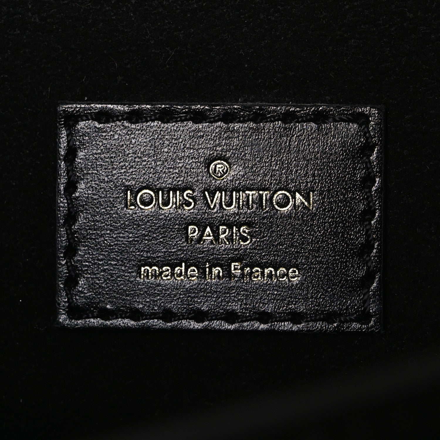 Reverse Monogram Pochette Metis