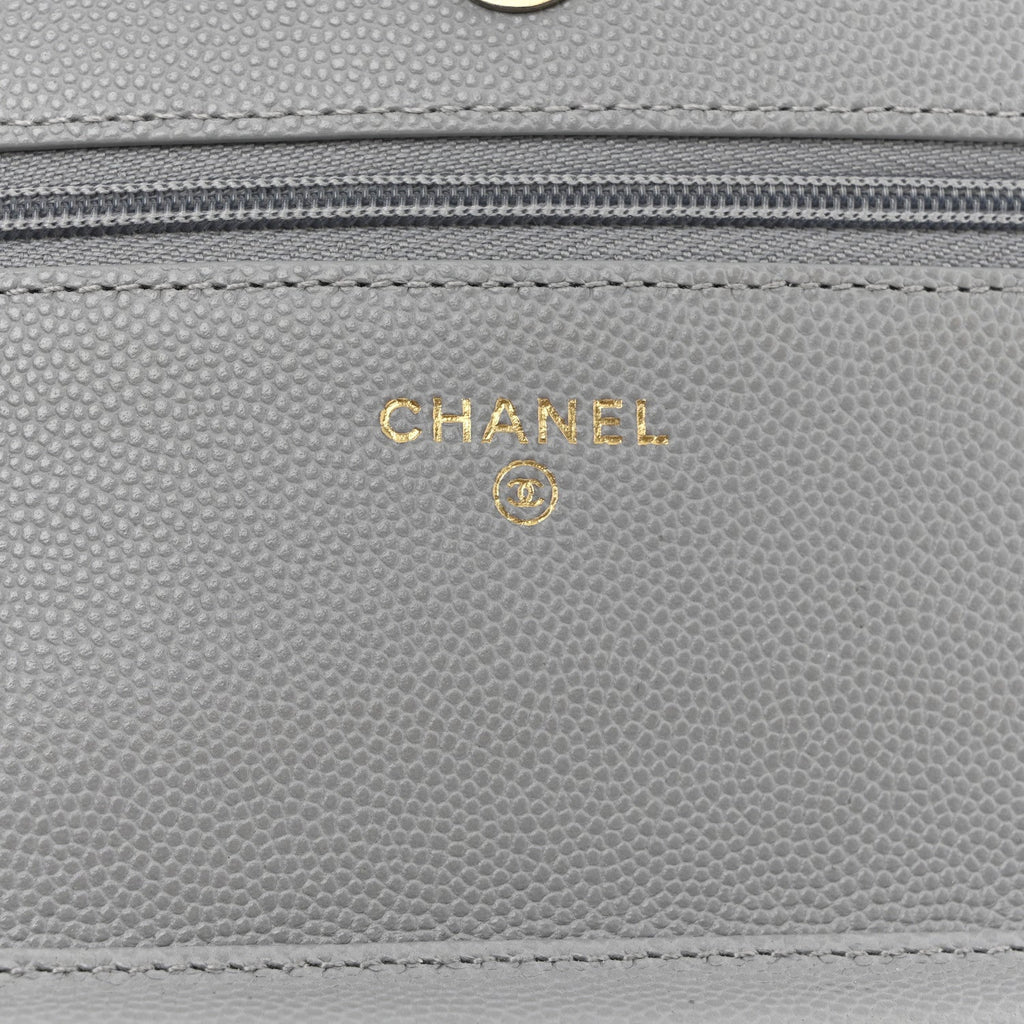 Caviar Quilted Textured CC Wallet On Chain WOC Grey