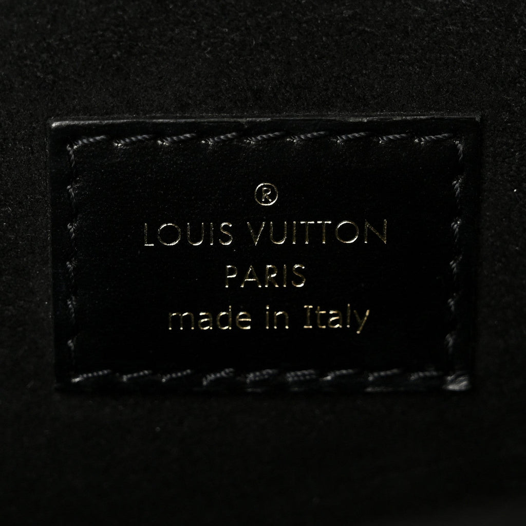 Reverse Monogram Pochette Metis