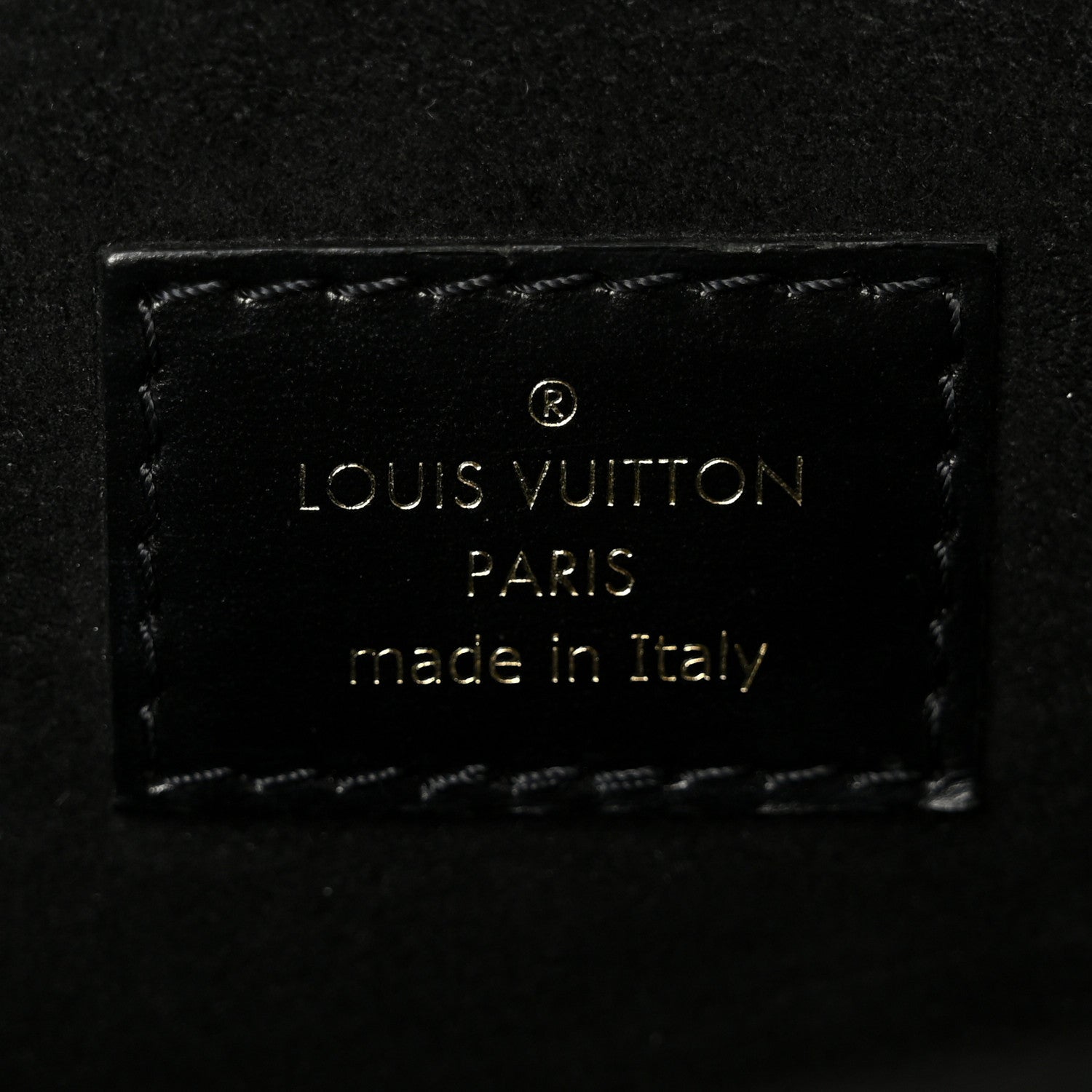 Reverse Monogram Pochette Metis