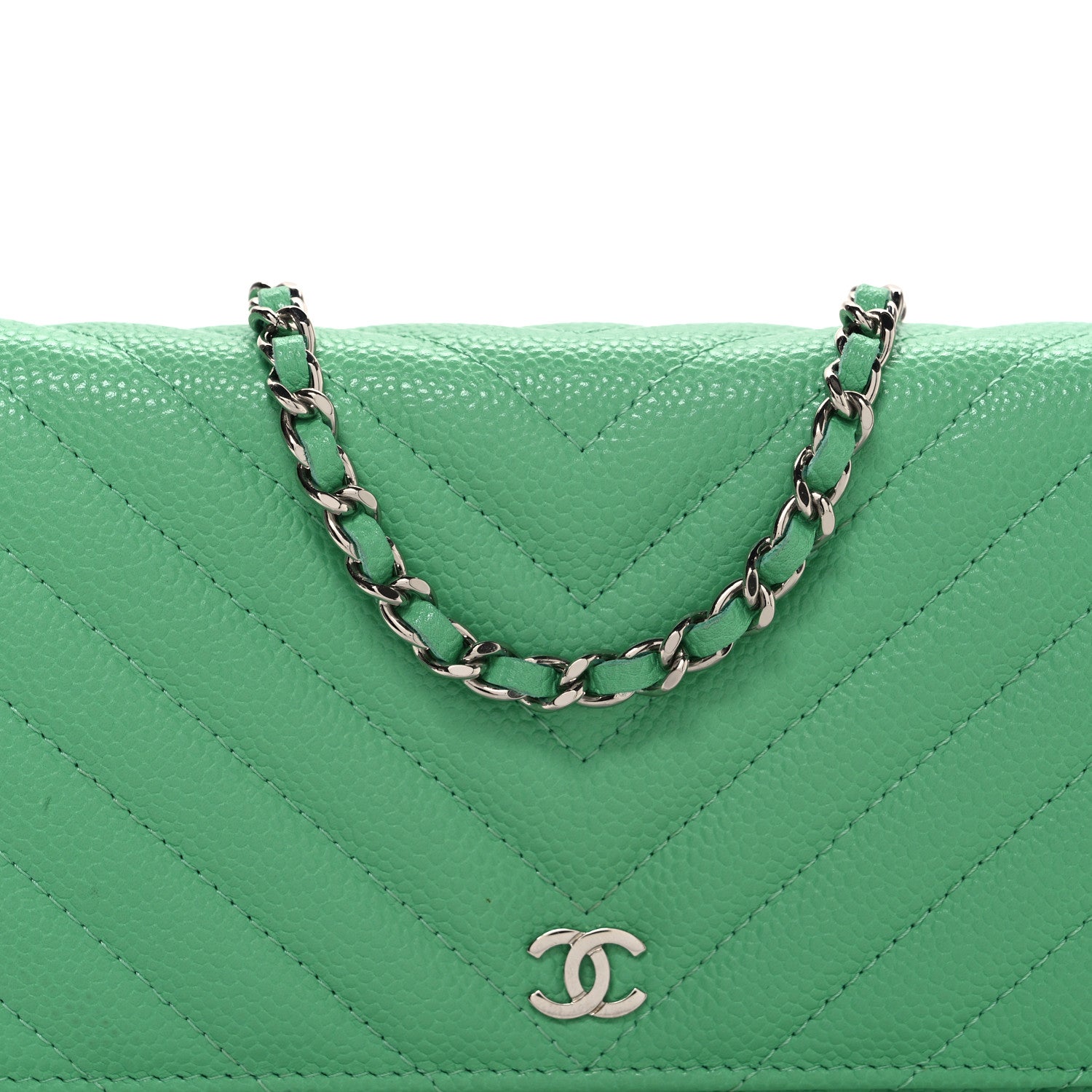 Caviar Chevron Quilted Wallet On Chain WOC Green