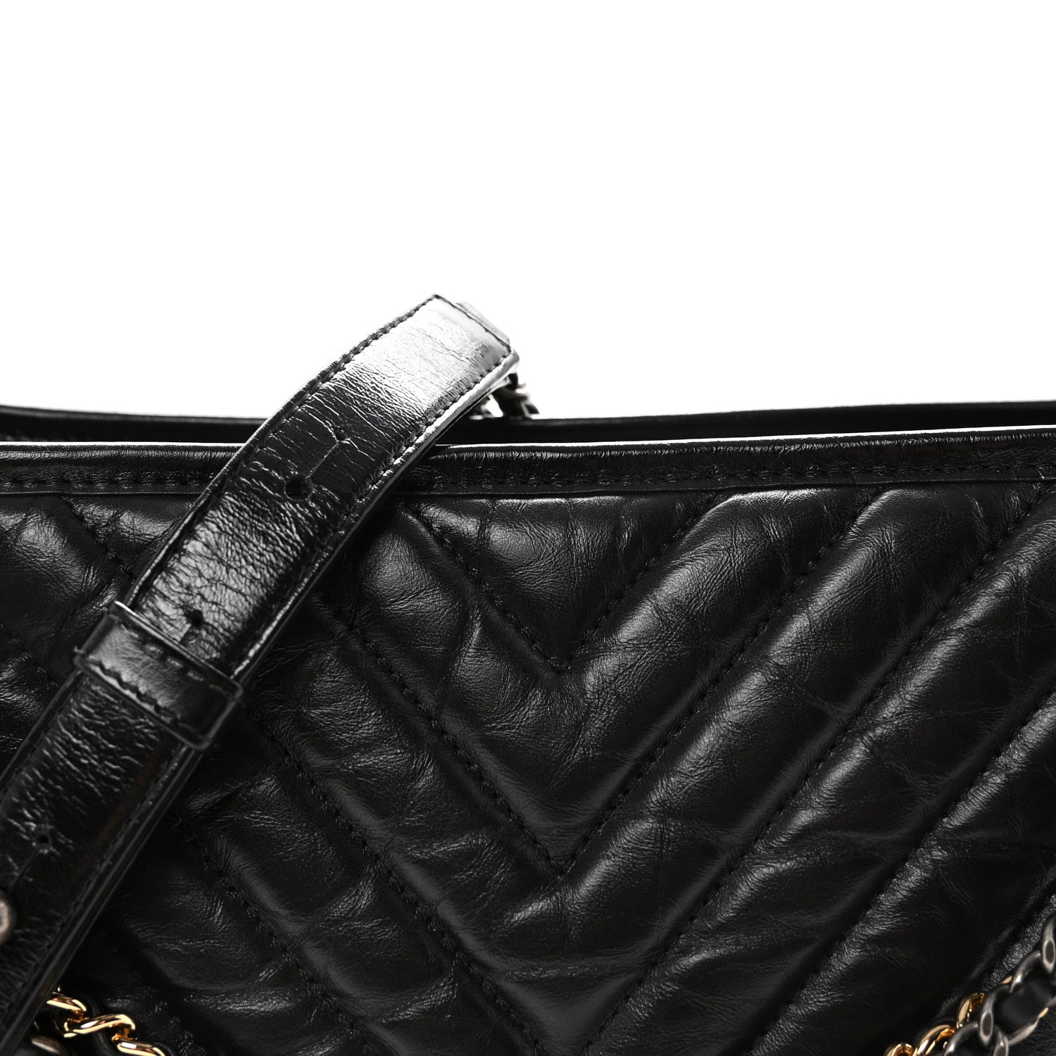 Aged Calfskin Chevron Quilted Medium Gabrielle Hobo Black