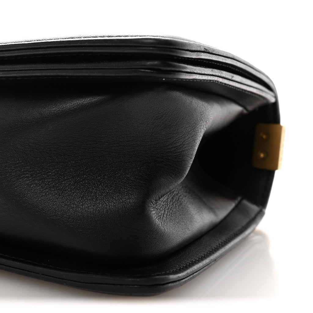 Lambskin Chevron Quilted Medium Boy Flap Black