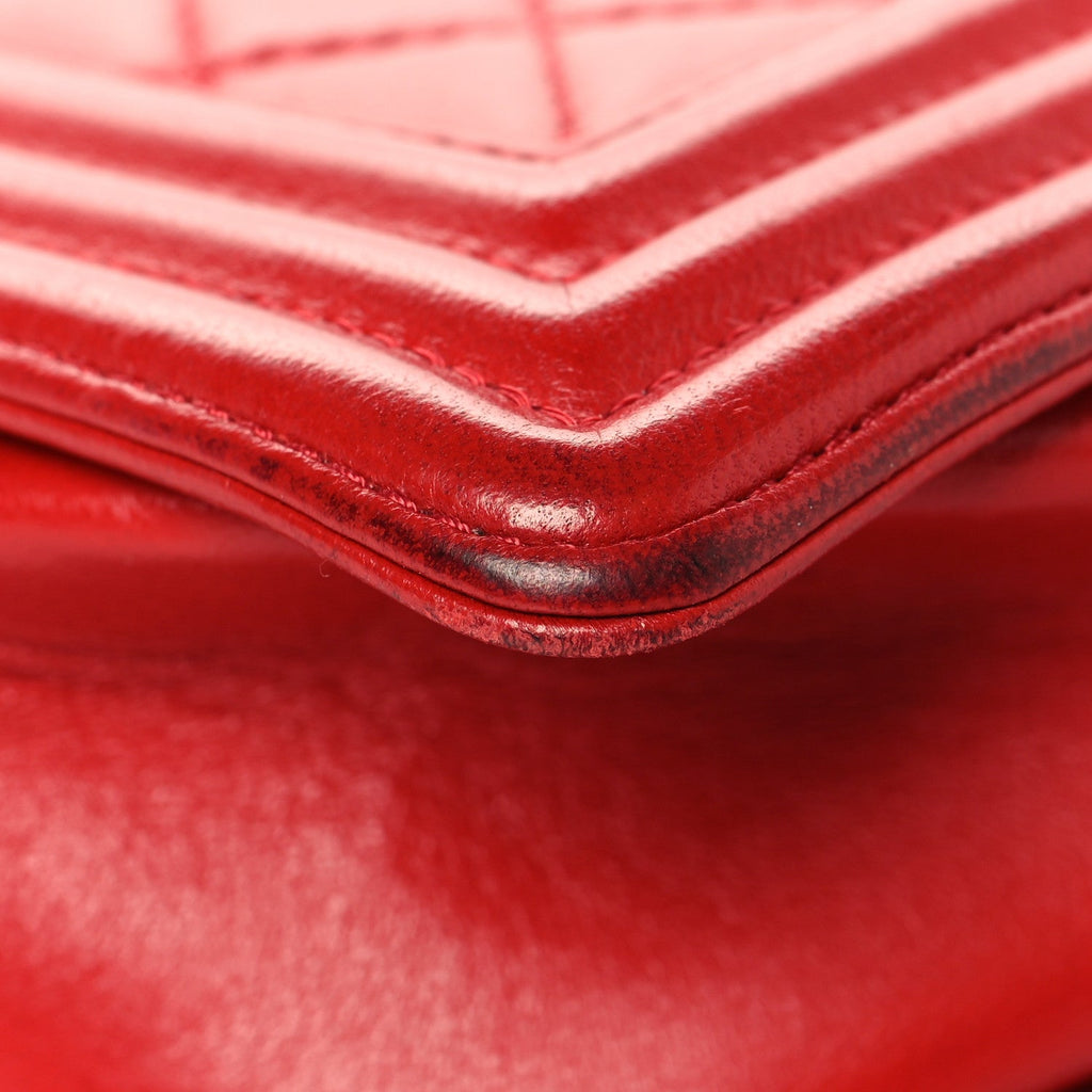 Lambskin Quilted New Medium Boy Flap Red