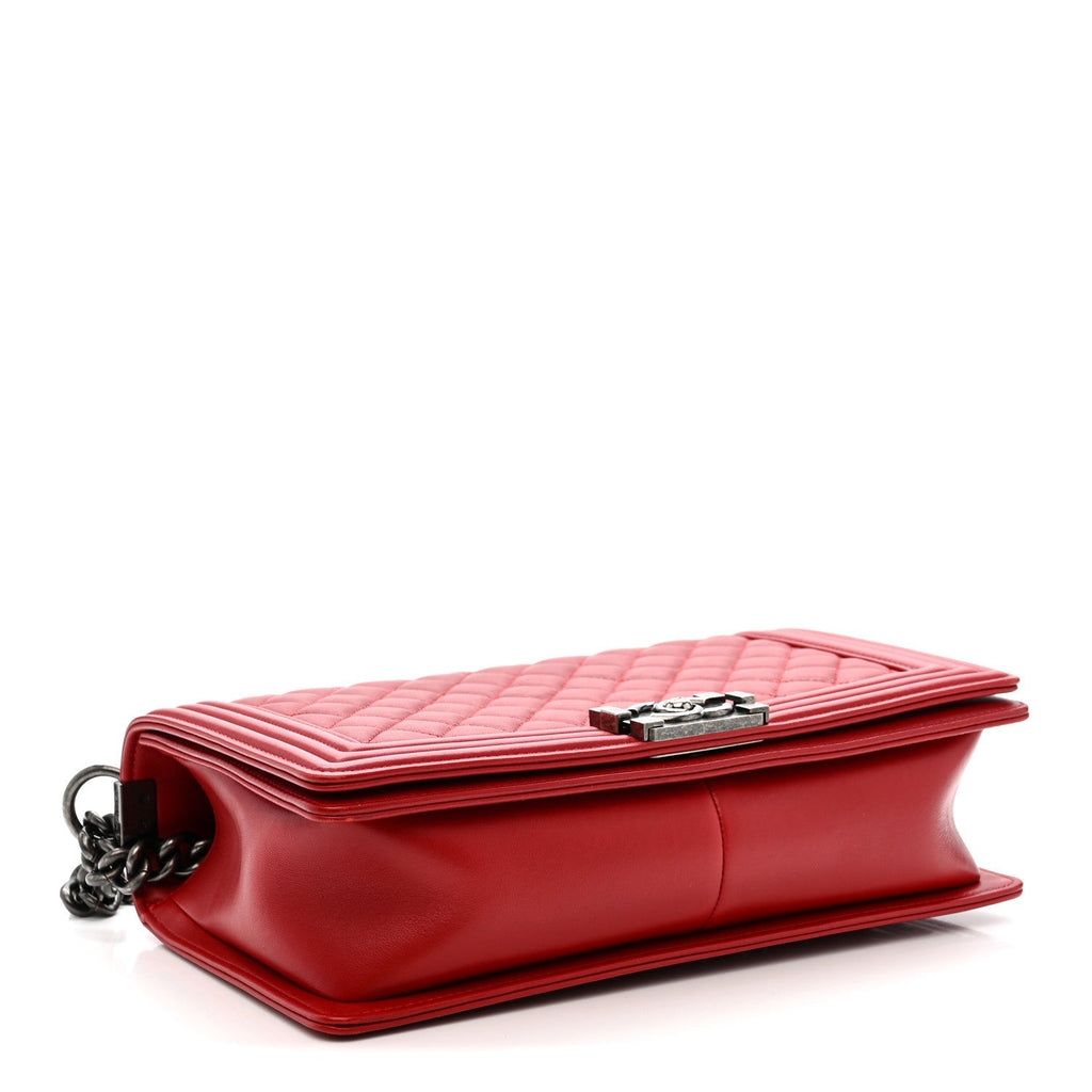Lambskin Quilted New Medium Boy Flap Red
