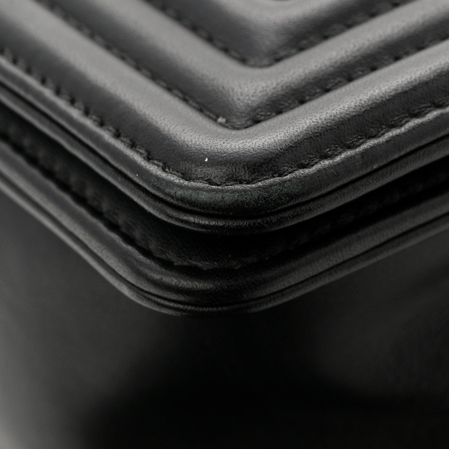 Calfskin Quilted New Medium Boy Flap Black