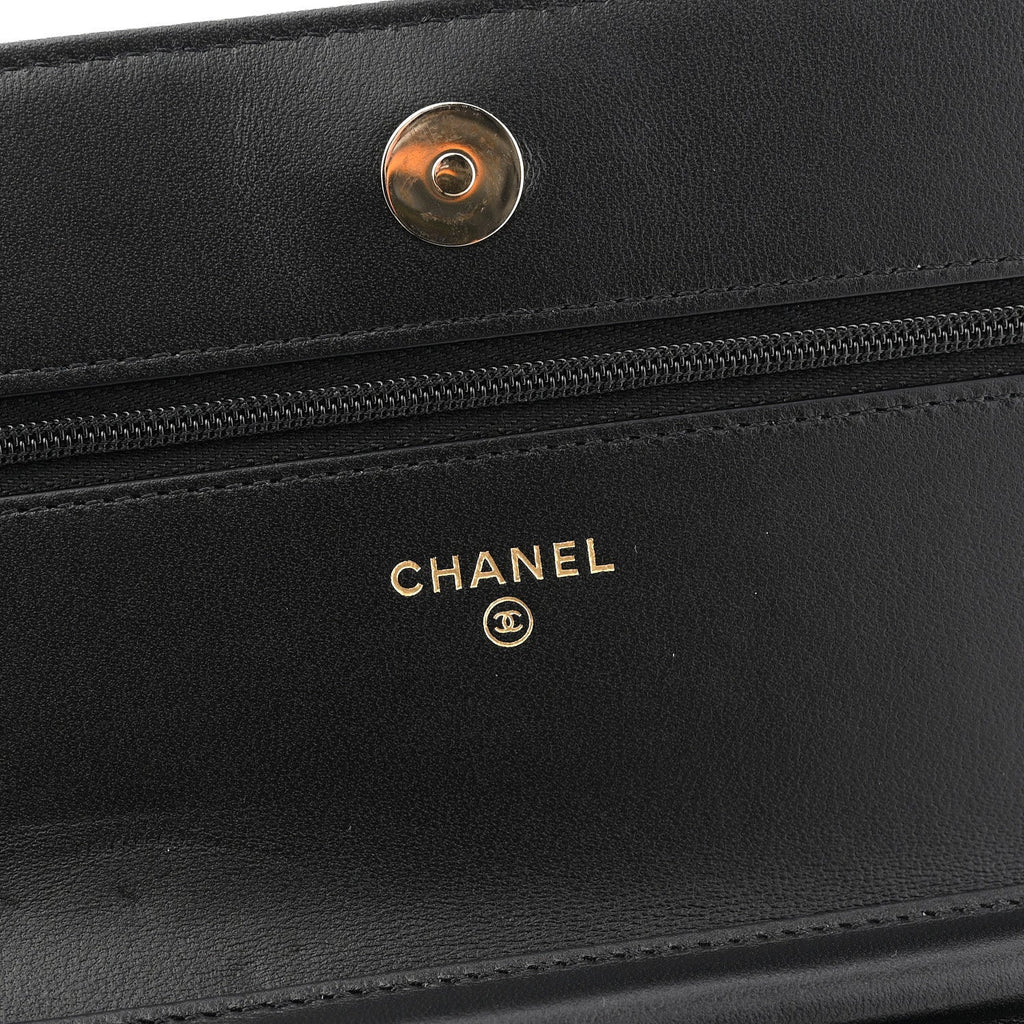 Lambskin Quilted Enamel CC Wallet On Chain WOC Black