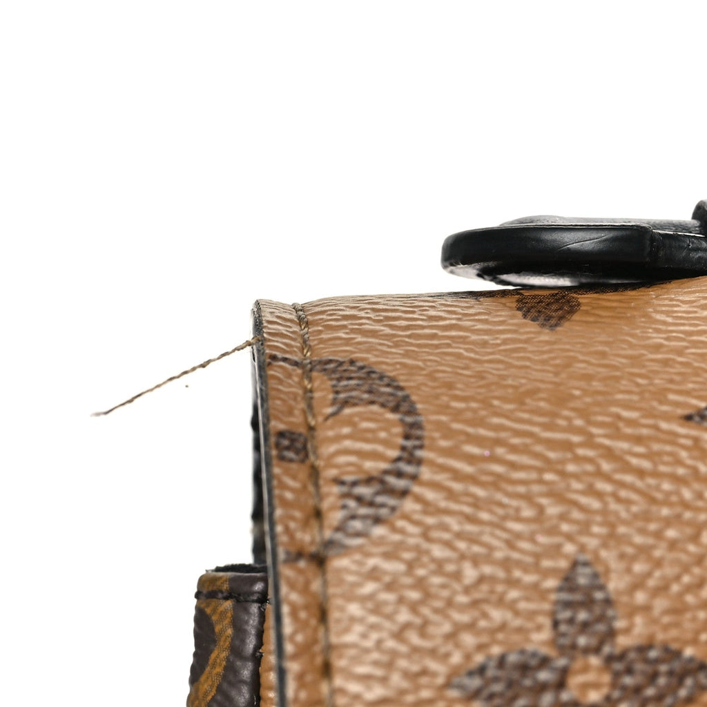 Reverse Monogram Pochette Metis