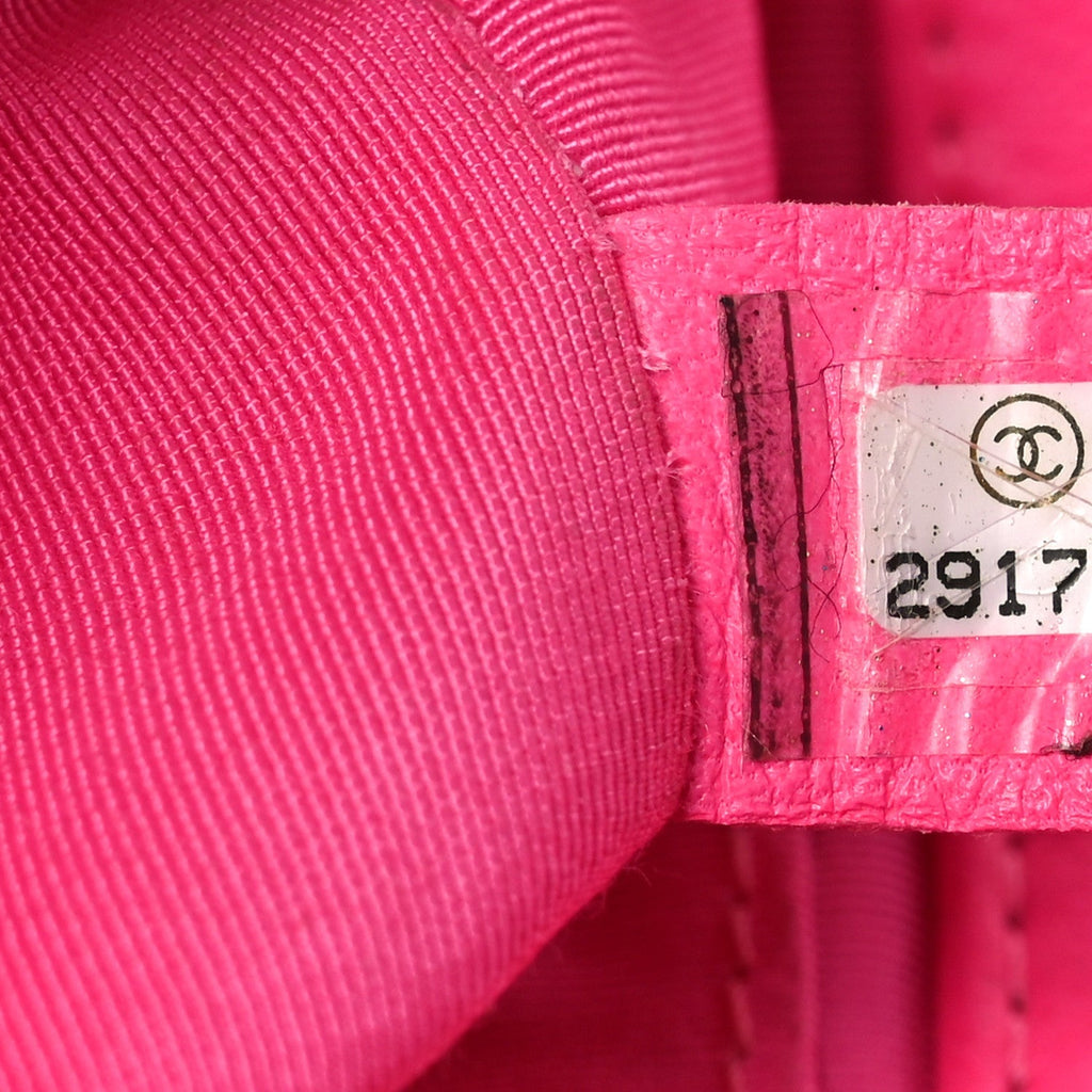 Jersey Quilted Chanel 19 Waist Bag Pink