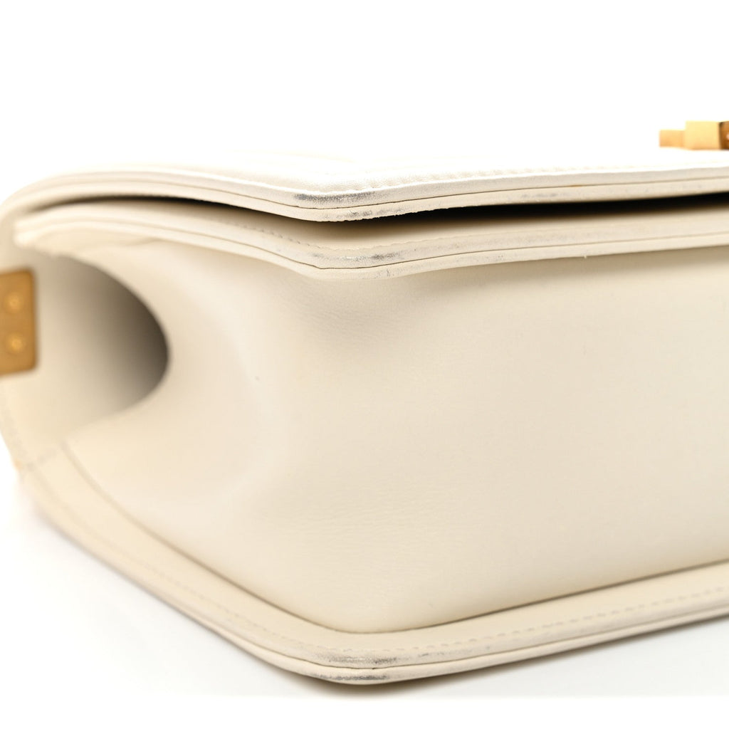 Caviar Suede Calfskin Chevron Medium Boy Flap White