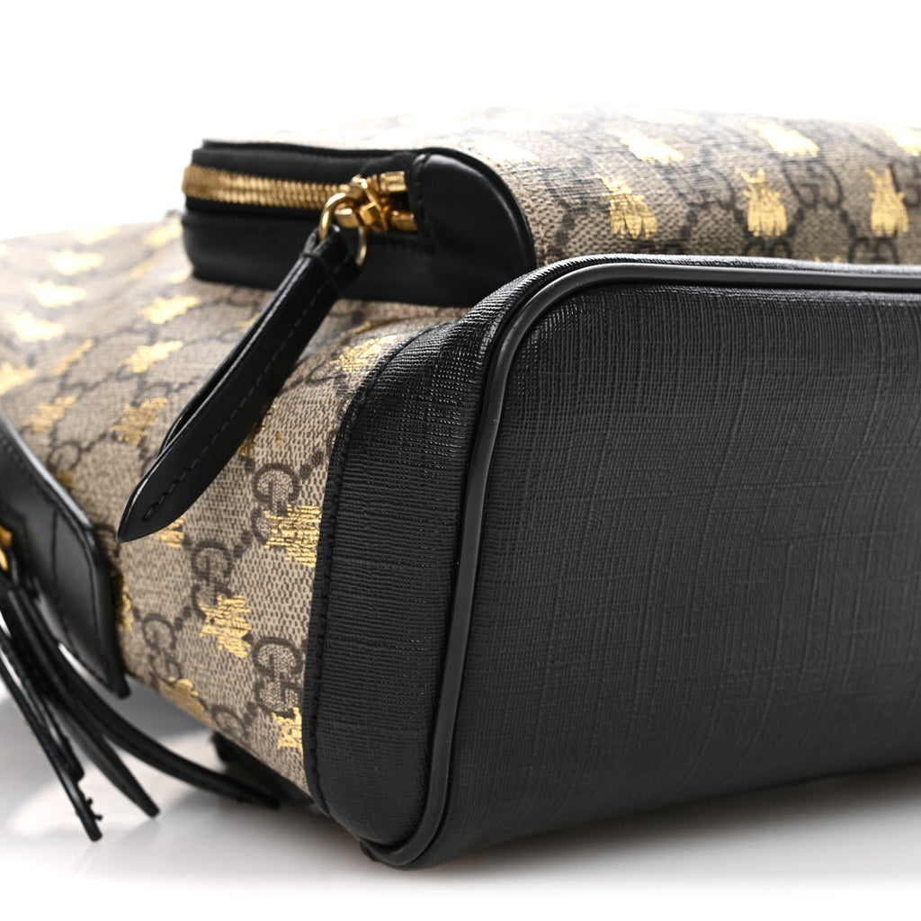 GG Supreme Monogram Bees Print Small Day Backpack Beige Oro Black