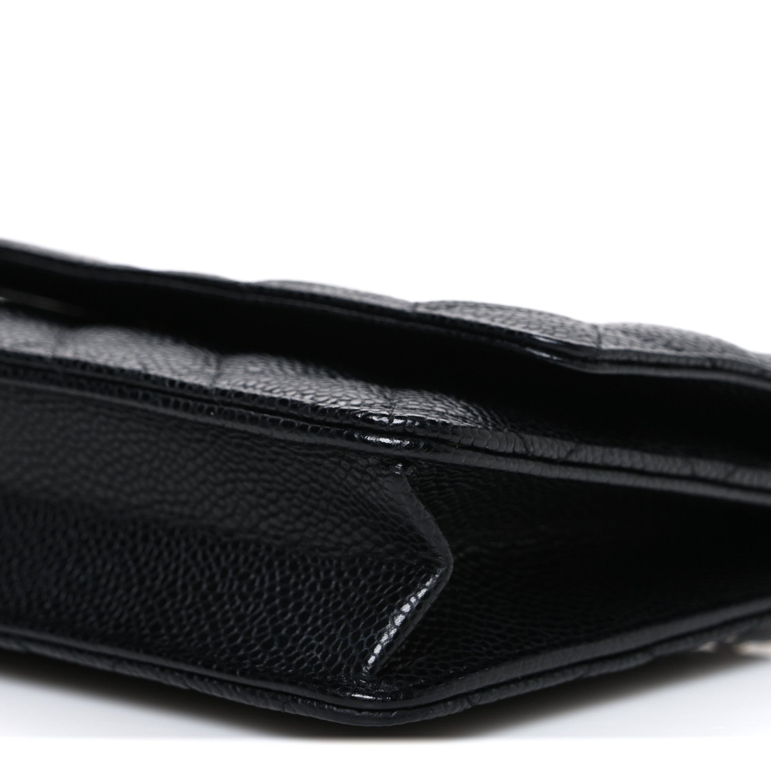 Caviar Quilted Wallet on Chain WOC Black