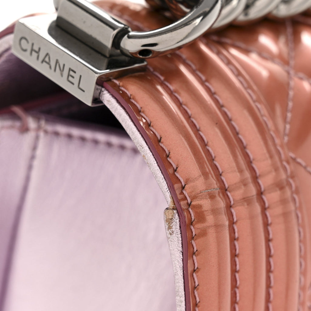 Metallic Patent Calfskin Quilted Medium Boy Flap Light Pink