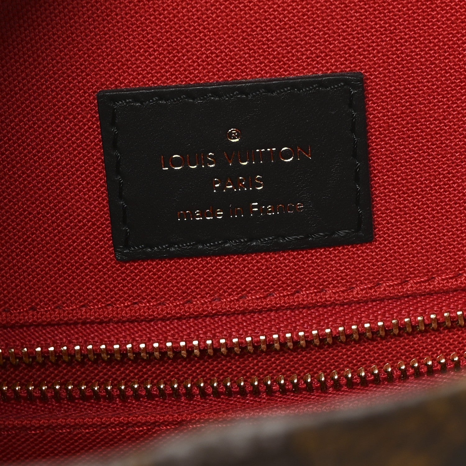 Reverse Monogram Giant Onthego MM