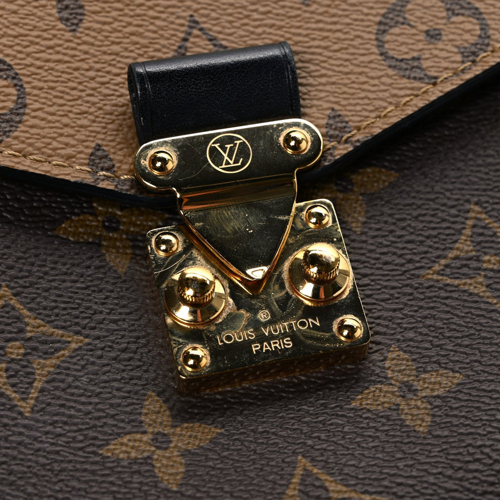 Reverse Monogram Pochette Metis
