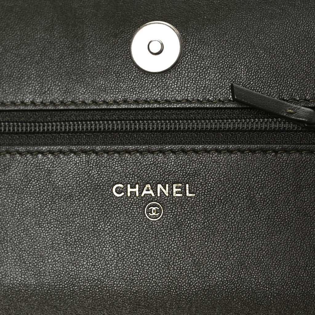 Lambskin Quilted Chanel 19 Wallet On Chain WOC Dark Green