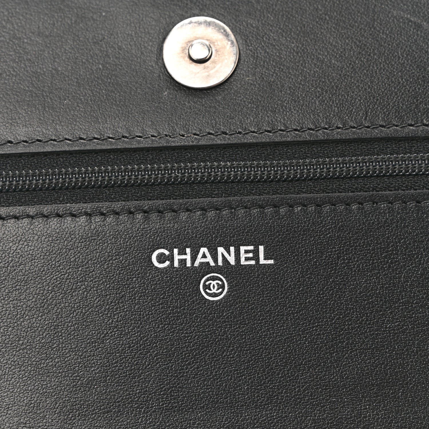 Caviar Quilted Boy Wallet On Chain WOC Black