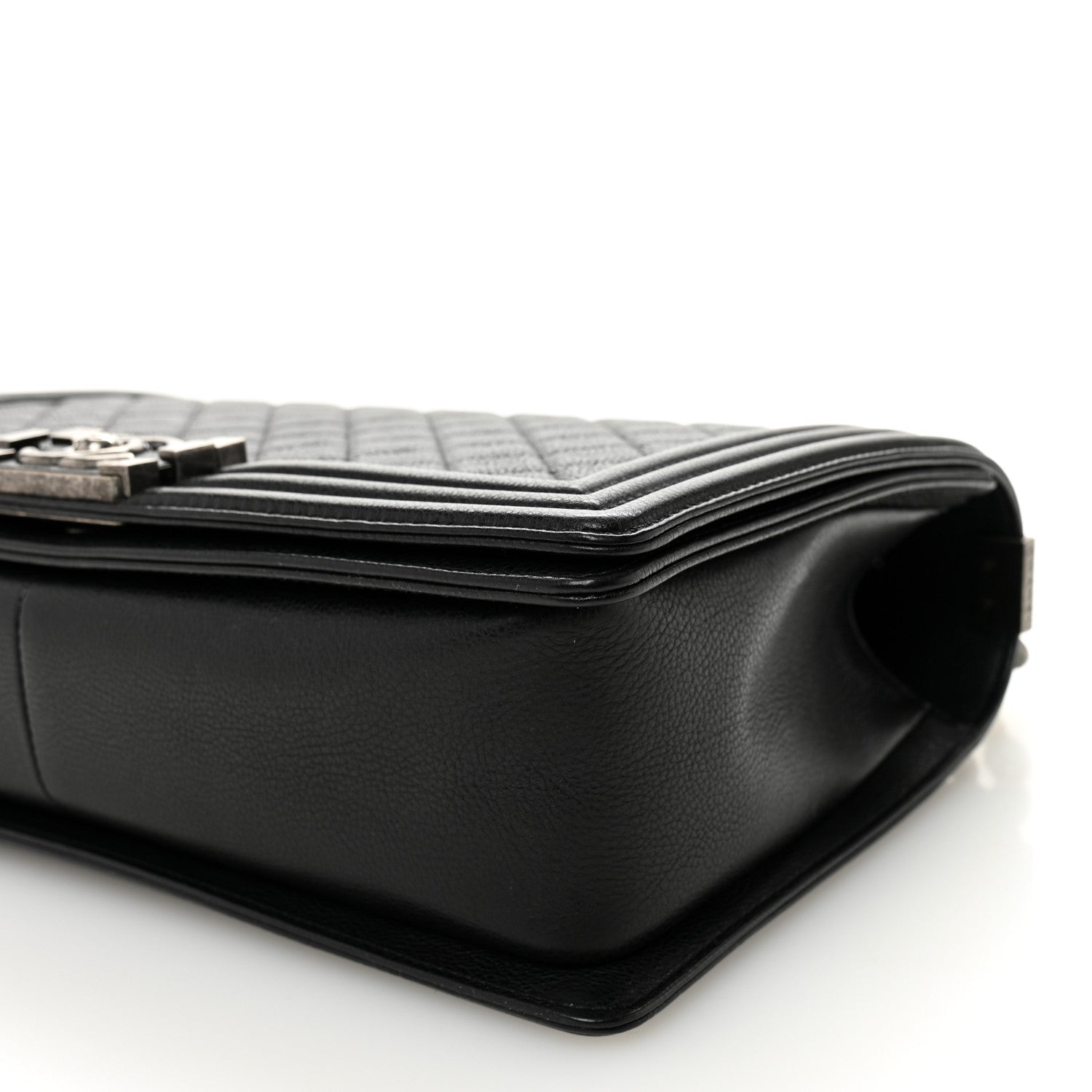 Grained Calfskin Quilted New Medium Boy Flap Black