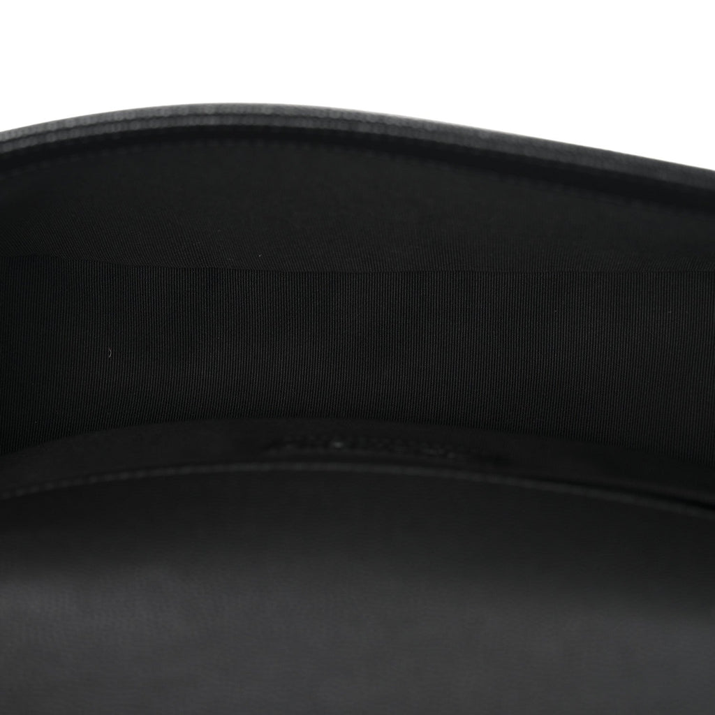 Caviar Quilted Medium Boy Flap Black