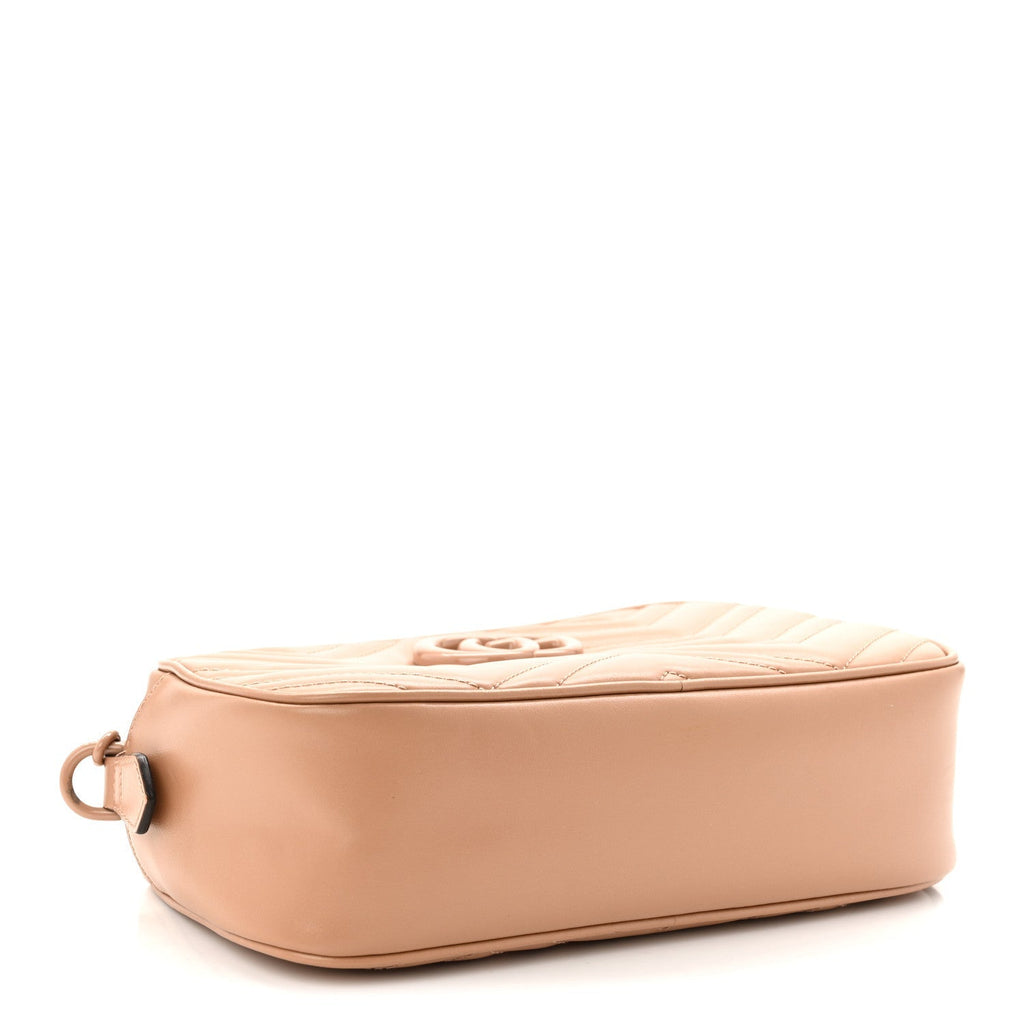 Calfskin Matelasse Monochrome Small GG Marmont Chain Shoulder Bag Camelia