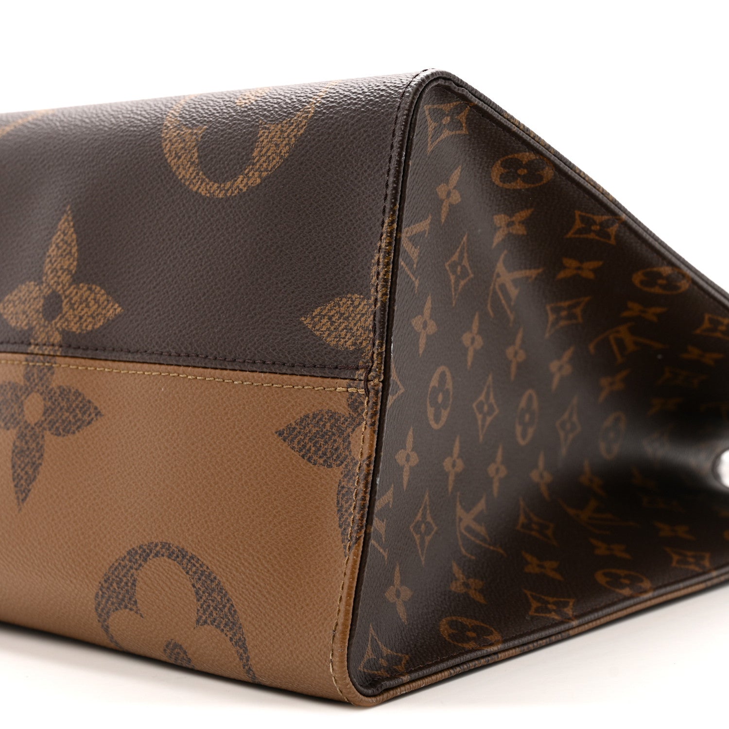 Reverse Monogram Giant Onthego GM