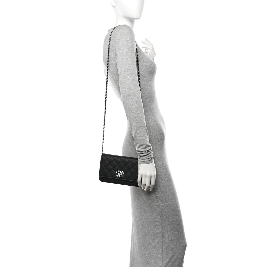 Caviar Quilted Chanel 19 Wallet On Chain WOC Black White
