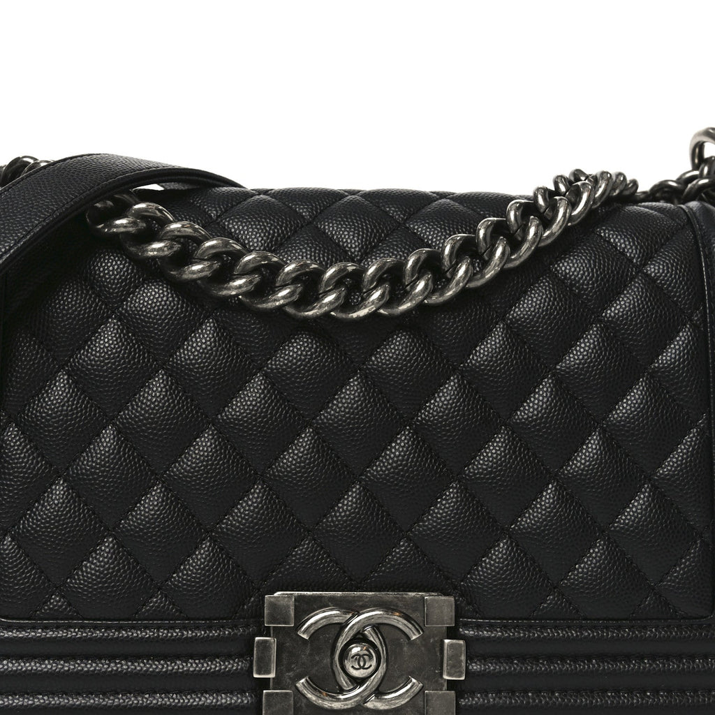 Caviar Quilted Medium Boy Flap Black