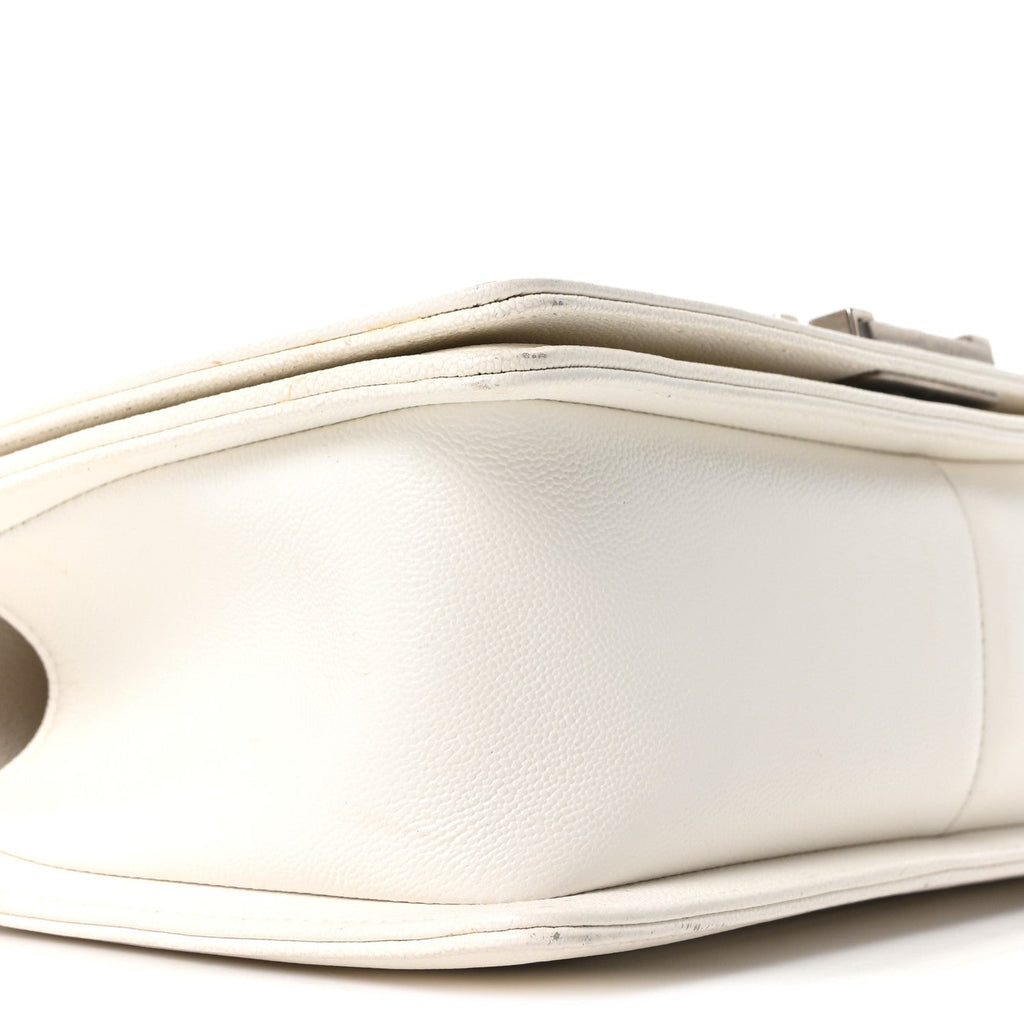 Caviar Quilted Medium Boy Flap White