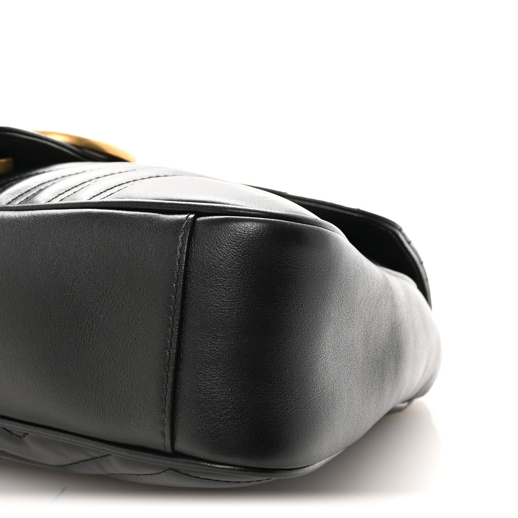 Calfskin Matelasse Medium GG Marmont Shoulder Bag Black