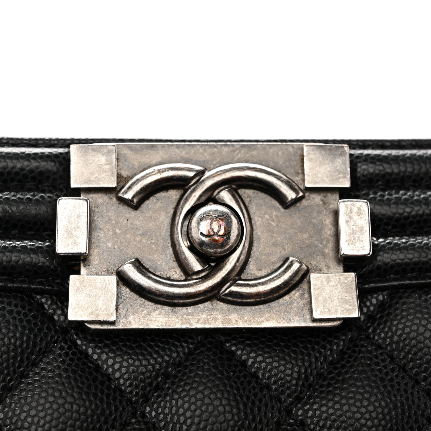 Caviar Quilted Medium Boy Flap Black