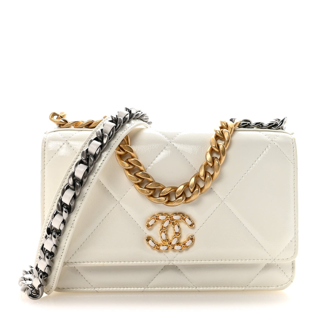 Shiny Crumpled Calfskin Quilted Chanel 19 Wallet On Chain WOC White