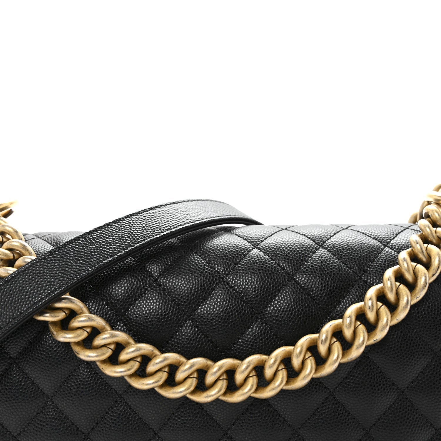Caviar Quilted Medium Boy Flap Black