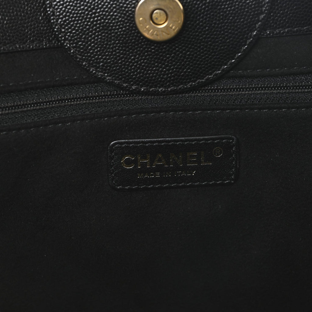 Caviar Medium Studded Deauville Tote Black