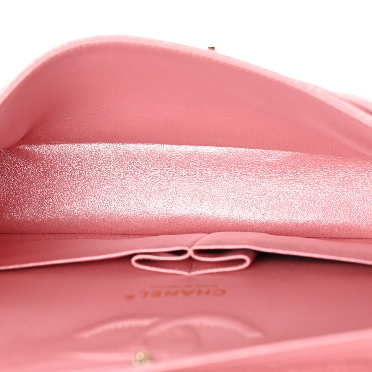 Iridescent Caviar Quilted Medium Double Flap Rose Pink
