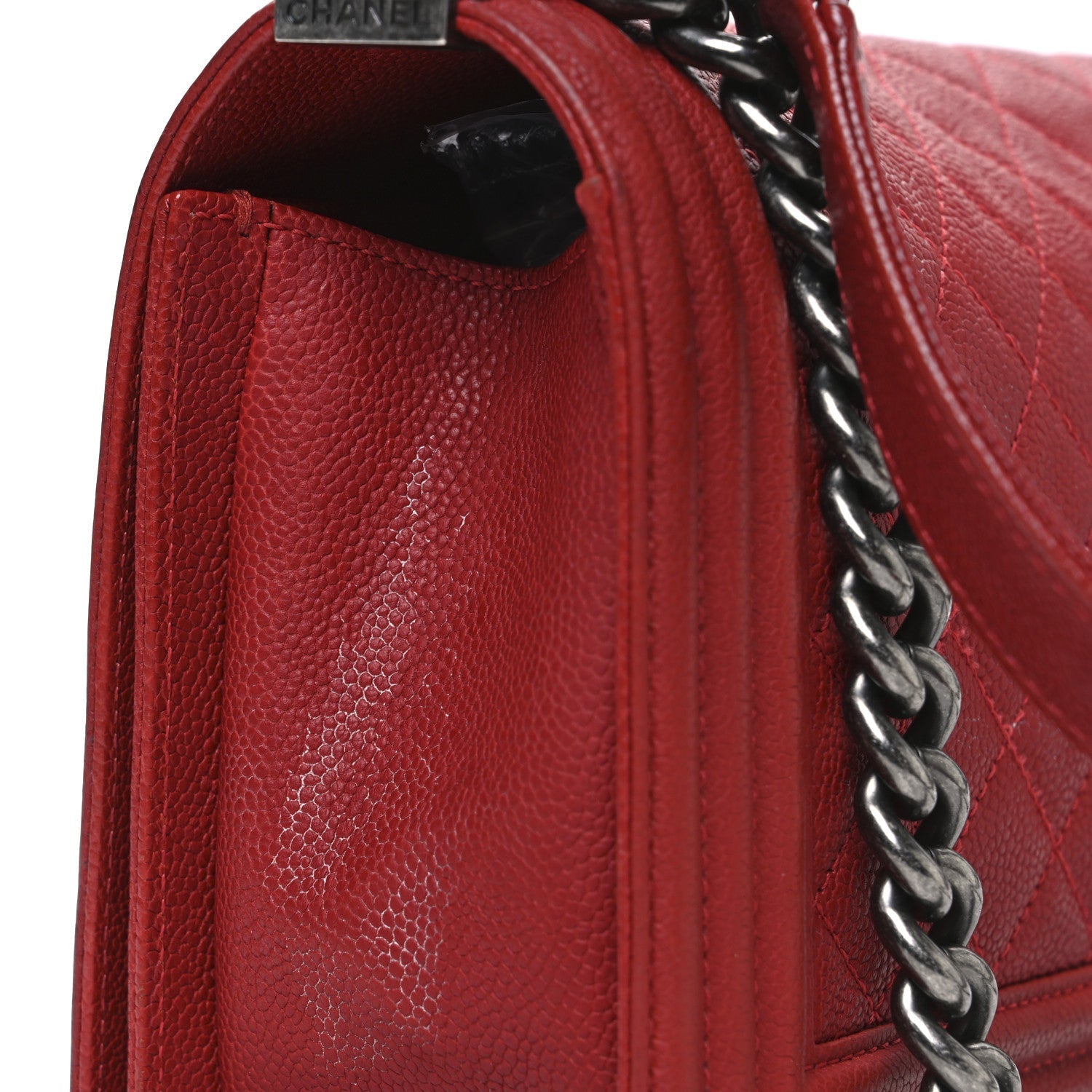 Caviar Quilted Medium Boy Flap Red