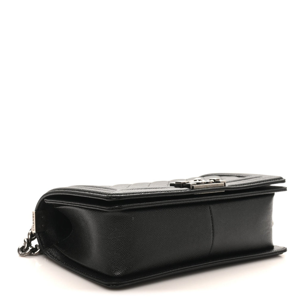 Caviar Quilted Medium Boy Flap Black